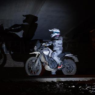 Royal Enfield Himalayan 450 night session