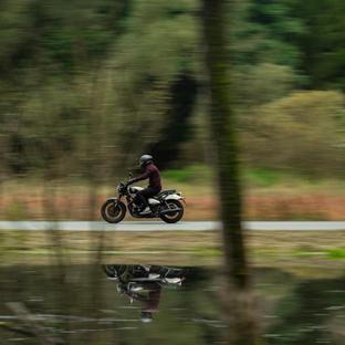 Royal Enfield Shotgun 650 TWIN