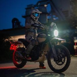 Royal Enfield Himalayan 450 night session