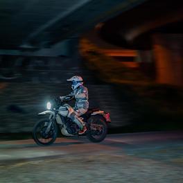 Royal Enfield Himalayan 450 night session