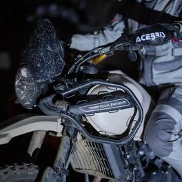 Royal Enfield Himalayan 450 night session