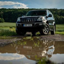 Toyota Land Cruiser 120