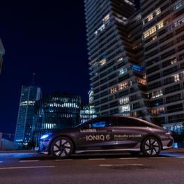 Hyundai IONIQ 6 night session