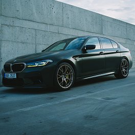 BMW M5 CS day session