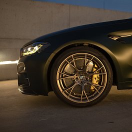 BMW M5 CS night session