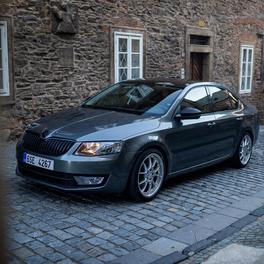 Škoda Octavia II. - One Life Custom - full wrap