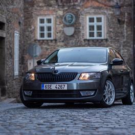 Škoda Octavia II. - One Life Custom - full wrap